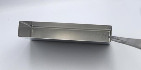 為什麽衝壓拉（lā）伸油要用水基（jī）的電池殼清洗劑呢