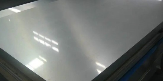 淺談一（yī）下如何搭配噴淋方式使用（yòng）鋼板清洗液除油脫脂（zhī）