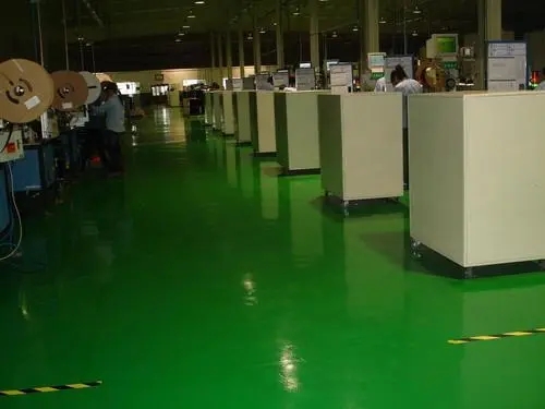 地（dì）麵油汙清洗現（xiàn）場