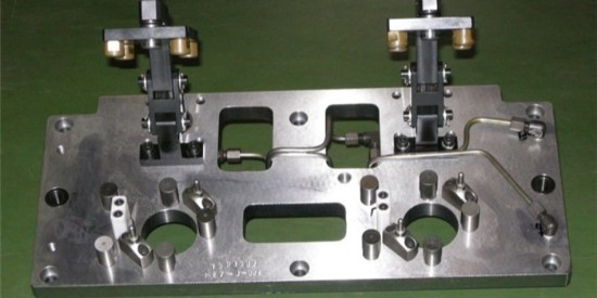 如何（hé）根據（jù）需求選擇合適的治具清洗劑