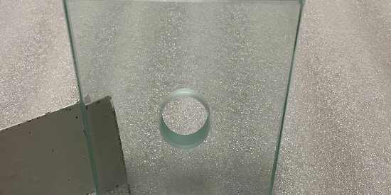 使用退鉻（gè）液快速退除玻璃不合（hé）格的鉻層