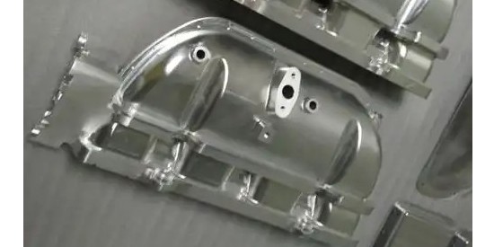 新能源（yuán）汽車零件清洗劑的作用