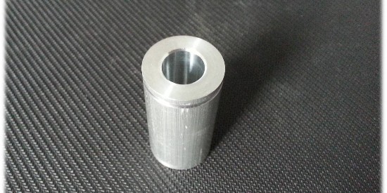 金屬件表麵油（yóu）汙為什（shí）麽用酸（suān）性除油（yóu）劑效（xiào）果更好