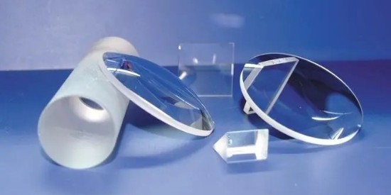 晶（jīng）片清洗劑在（zài）提升電子元件清潔（jié）效果方麵（miàn）的（de）表現