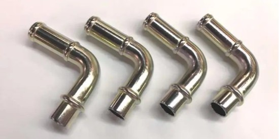 淺談鋼鐵表麵清洗劑的組成和作用