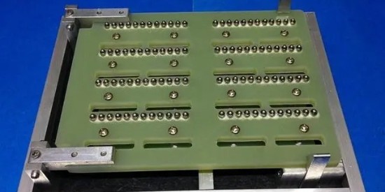 波峰焊（hàn）治具清洗劑的選擇和重（chóng）要性