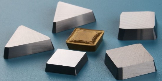 去除硬質合金刀片表麵的TiAlN塗層的堿性退鍍液（yè）