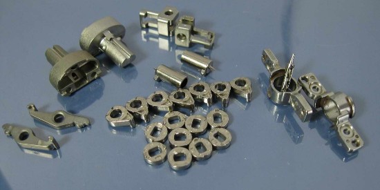 在金屬零部（bù）件電鍍前的脫水（shuǐ）劑應用處理（lǐ）