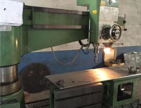 搖（yáo）臂（bì）鑽